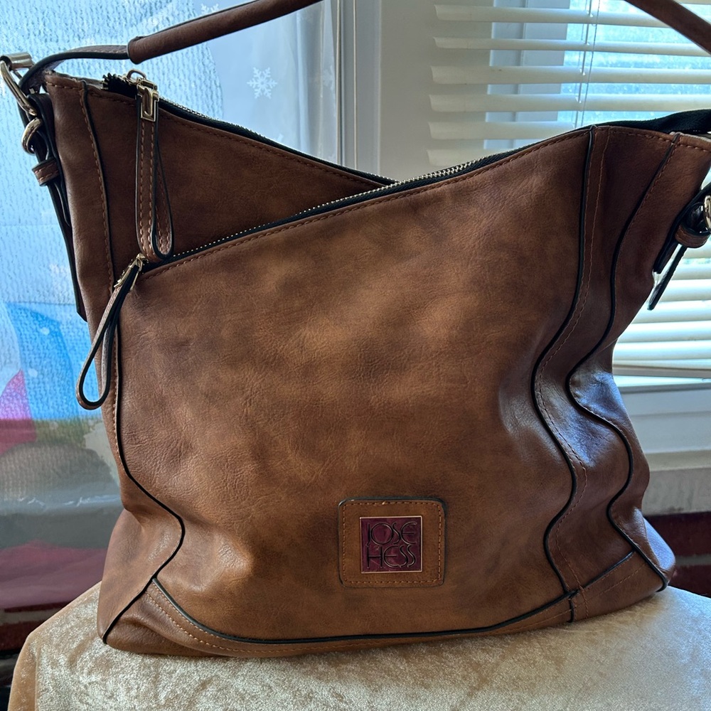 JOSE HESS leather purse